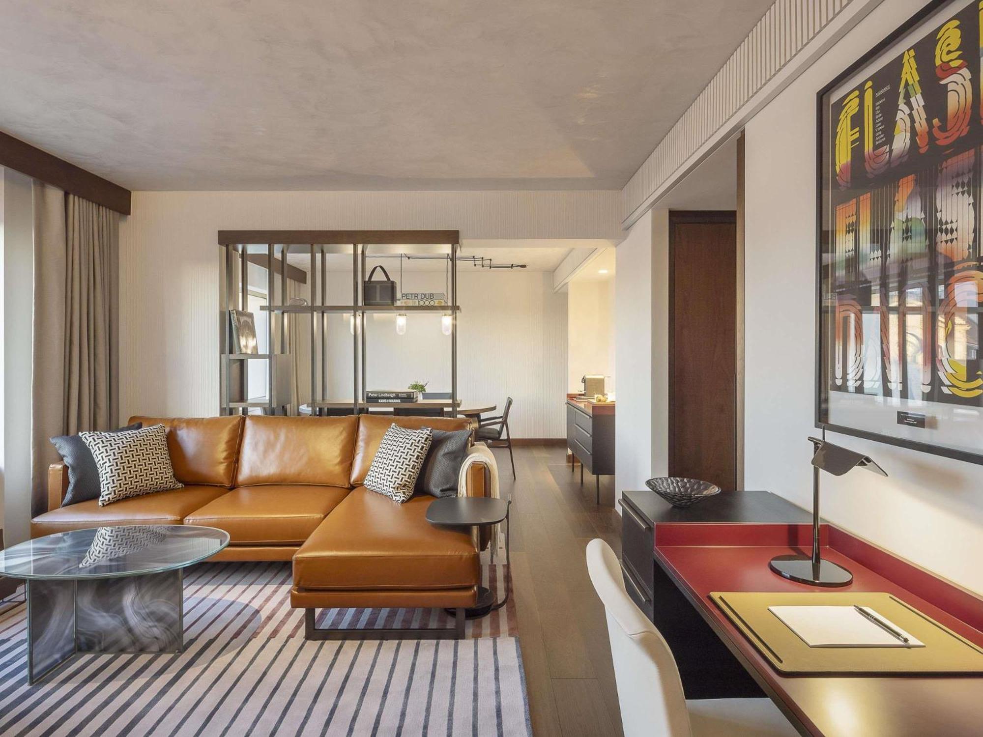 Fairmont Golden Hotel 5*